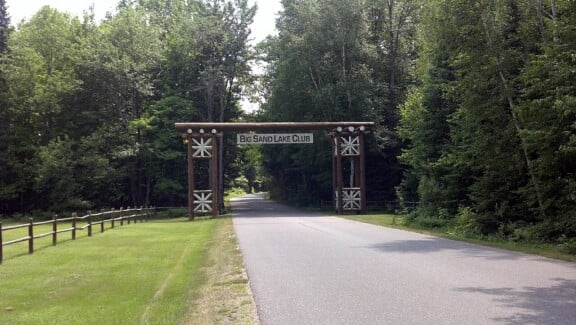 2013-07-15_Big_Sand_Lake_Club_Gate