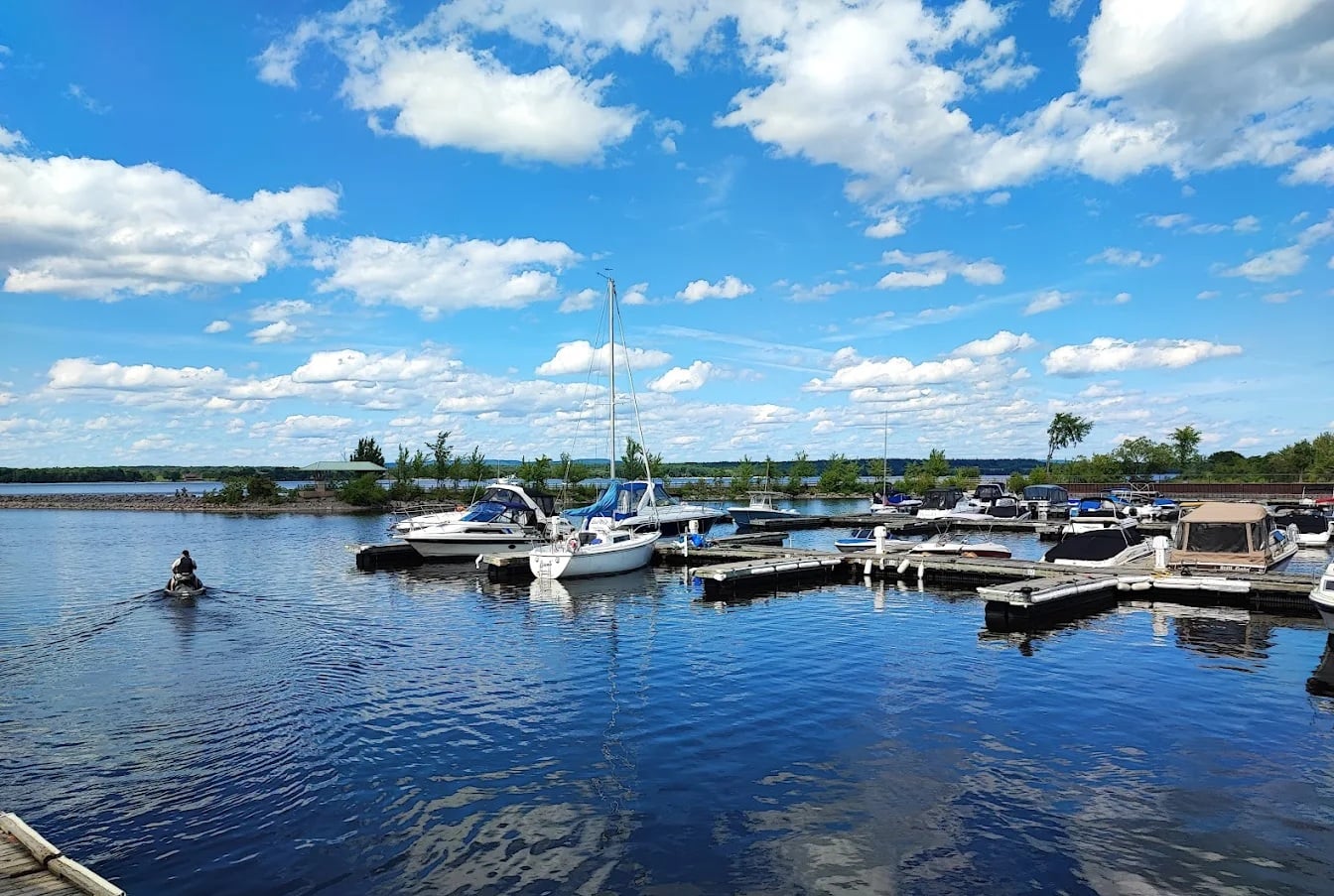 Pembroke Marina Store