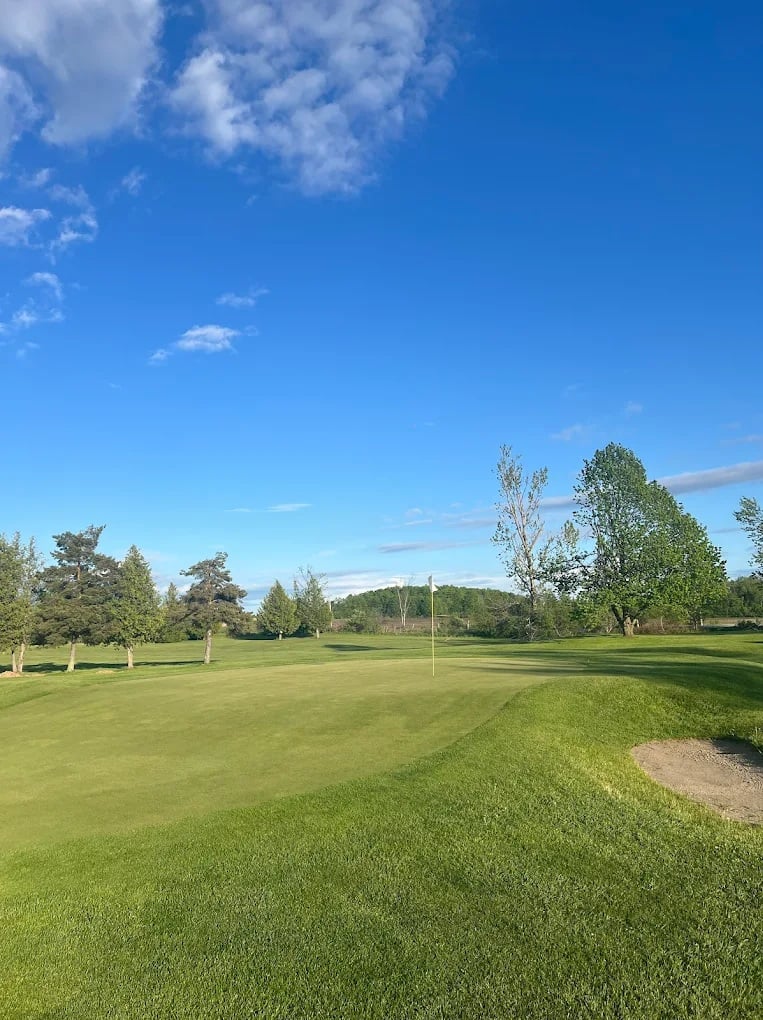 Crestwood Golf Club