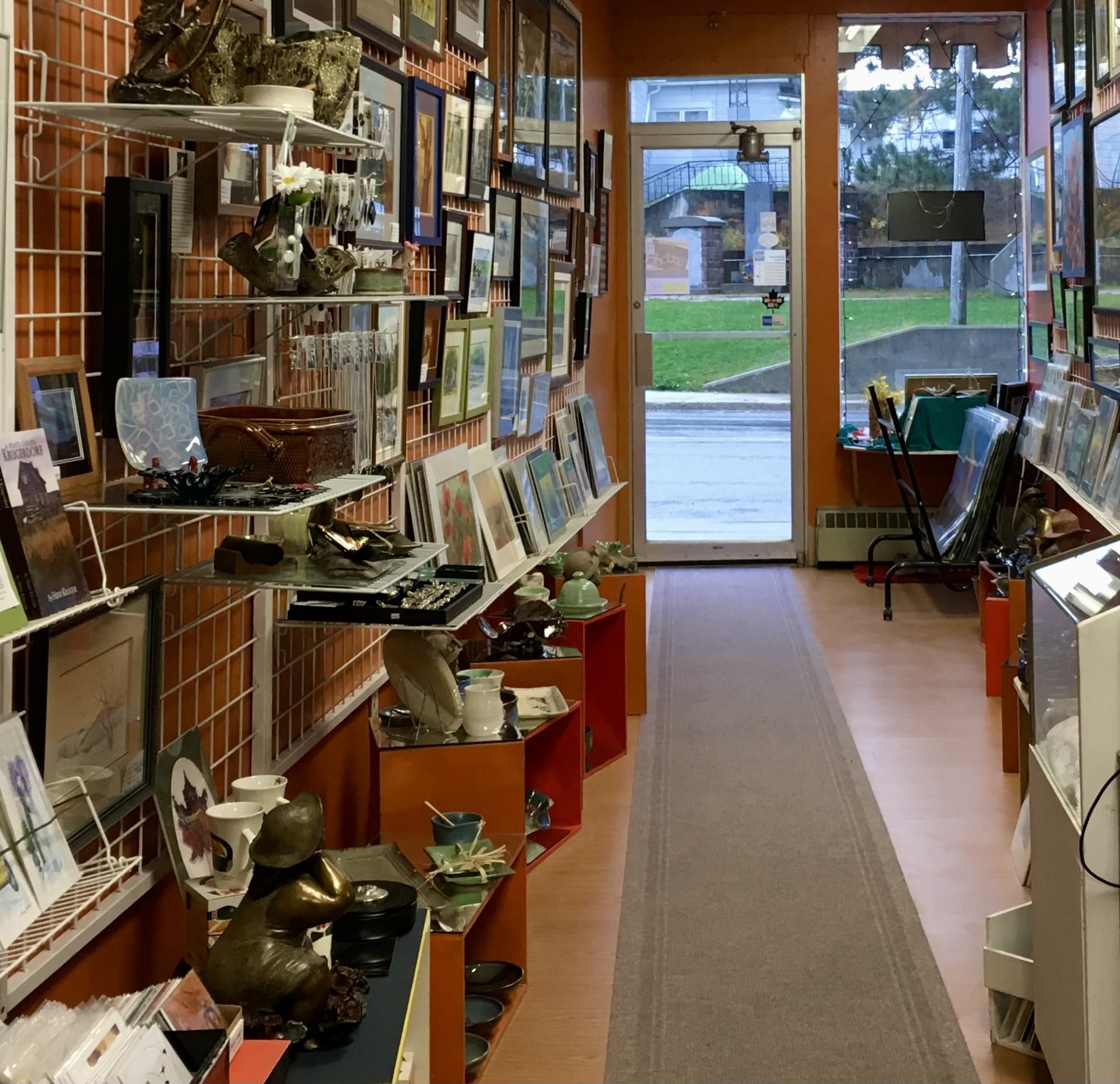Laura’s Art Shoppe