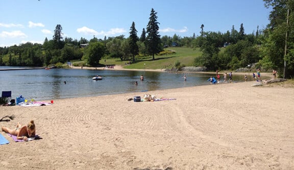 Kenora-Beach-anicinabe-1.jpg
