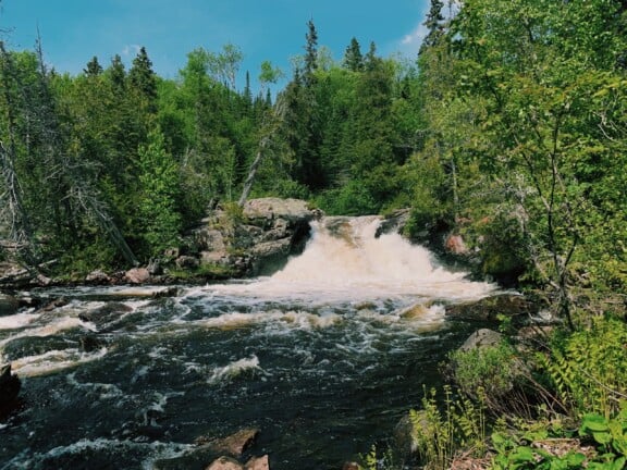Rainbow-Falls