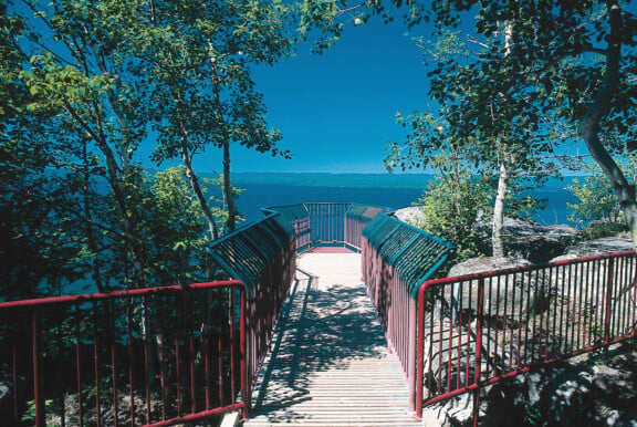 SG-Thunder-Bay-Lookout