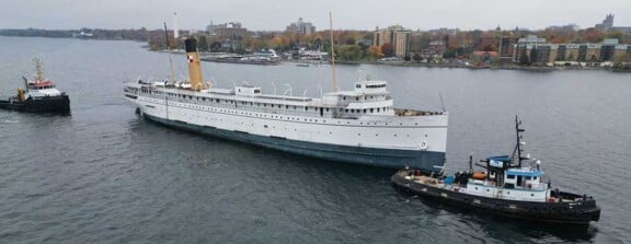 SS-Keewatin-on-the-way-to-Kingston