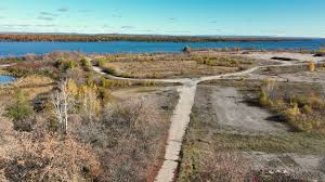 Maple Lake Station / Swords