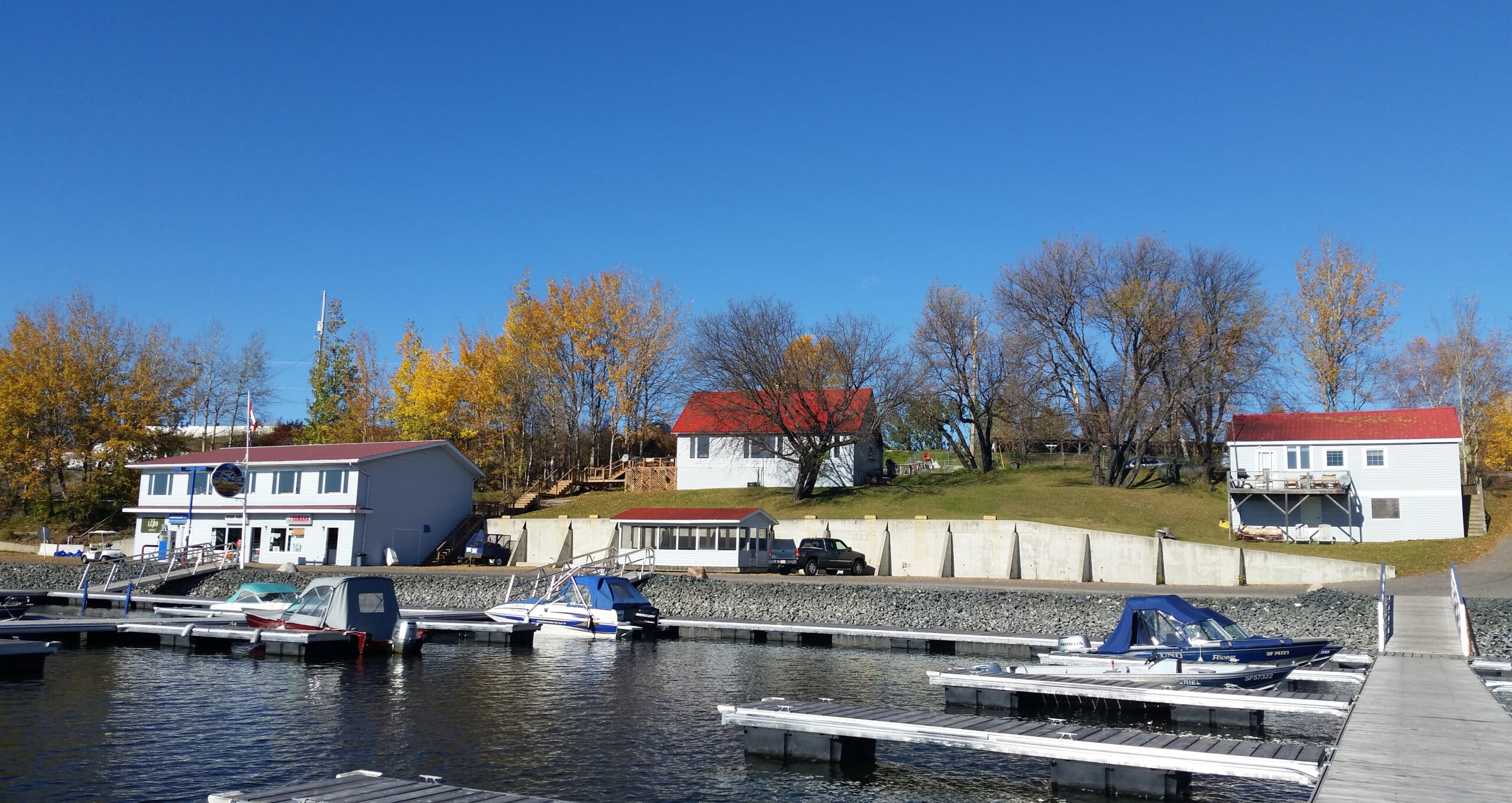 Minaki Marina Rentals