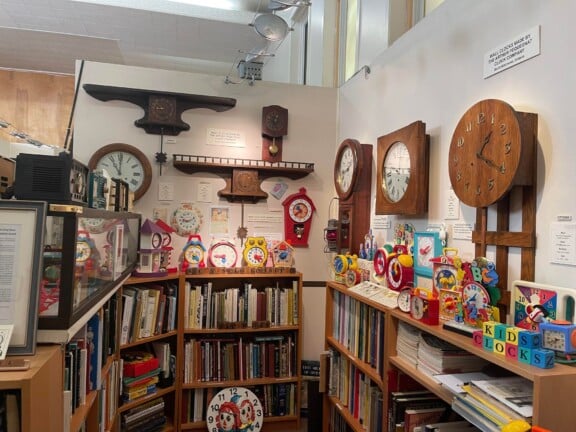 clock-museum-library-2