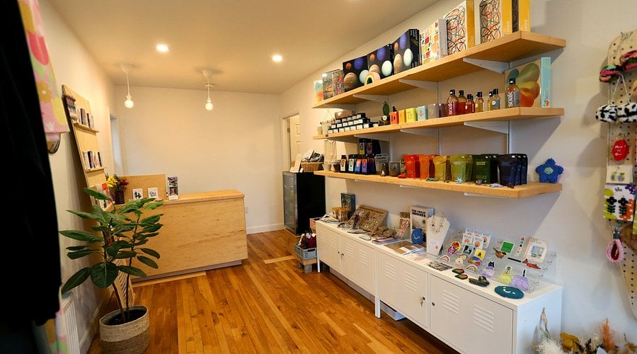 Dilly Dally Goods & Gallery