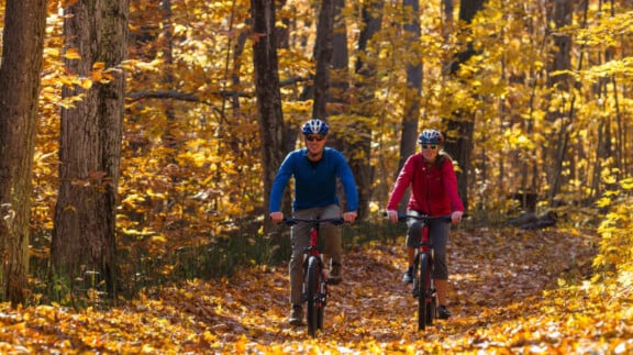 member-georgian-bay-island-national-park-fall-biking2_93d19c91-5056-a36a-08856b03dfacd804