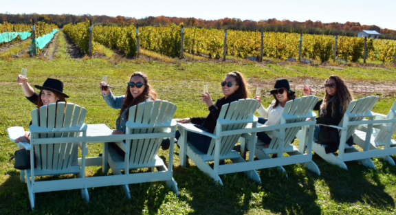 rosehall-five-women-tasting-wine