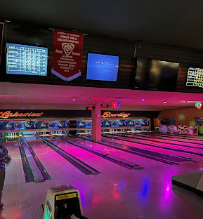 Lakeview Bowl