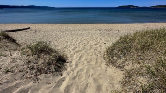Sandy-Beach-Wawa-ON-Craig-Glenn