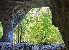 Bruces Caves Conservation Area