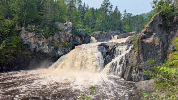 web-High-Falls-Trail-Kap-Kig-Iwan-PP-photo-by-Cheryl-Coles